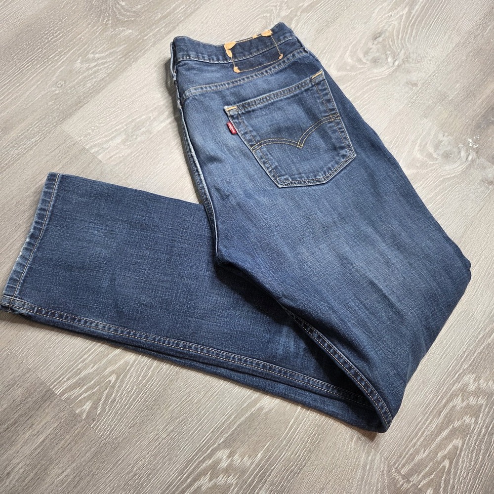 Levi's 501 Original Men's Jeans Medium Wash Size 34x32 - Picture 3 of 10